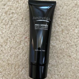 Brush cleanser and conditioner